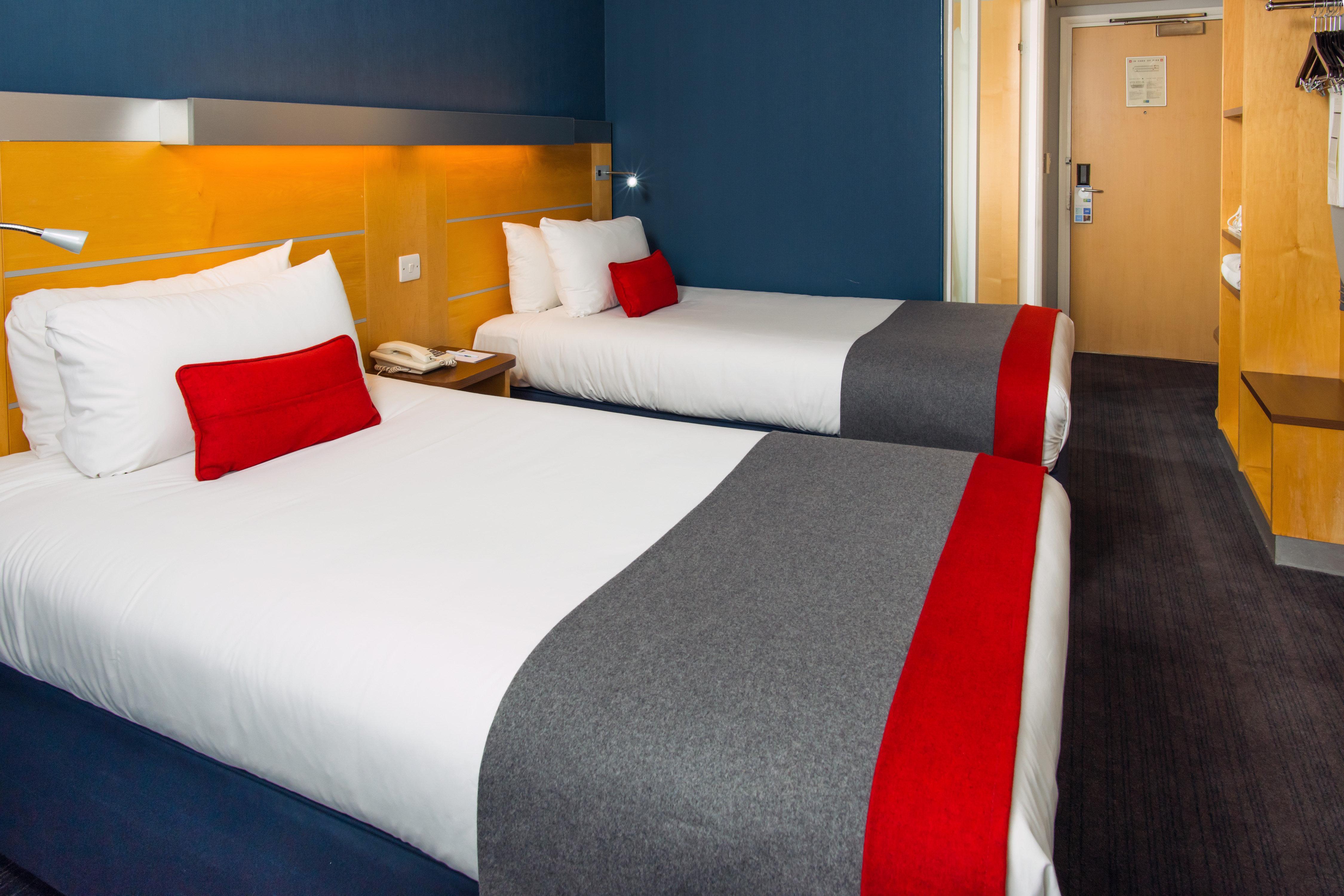 Holiday Inn Express Stevenage, An Ihg Hotel Экстерьер фото