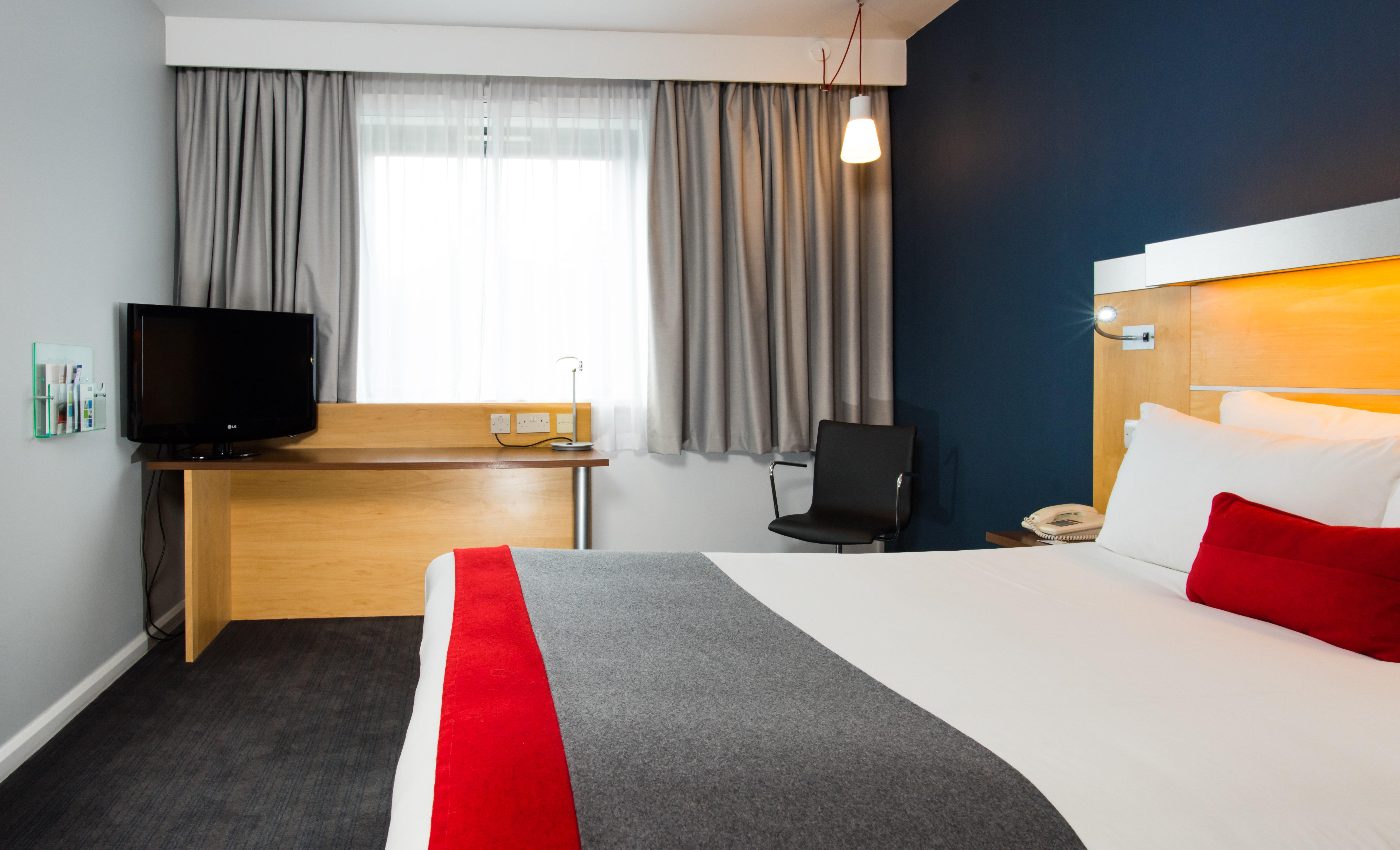 Holiday Inn Express Stevenage, An Ihg Hotel Экстерьер фото