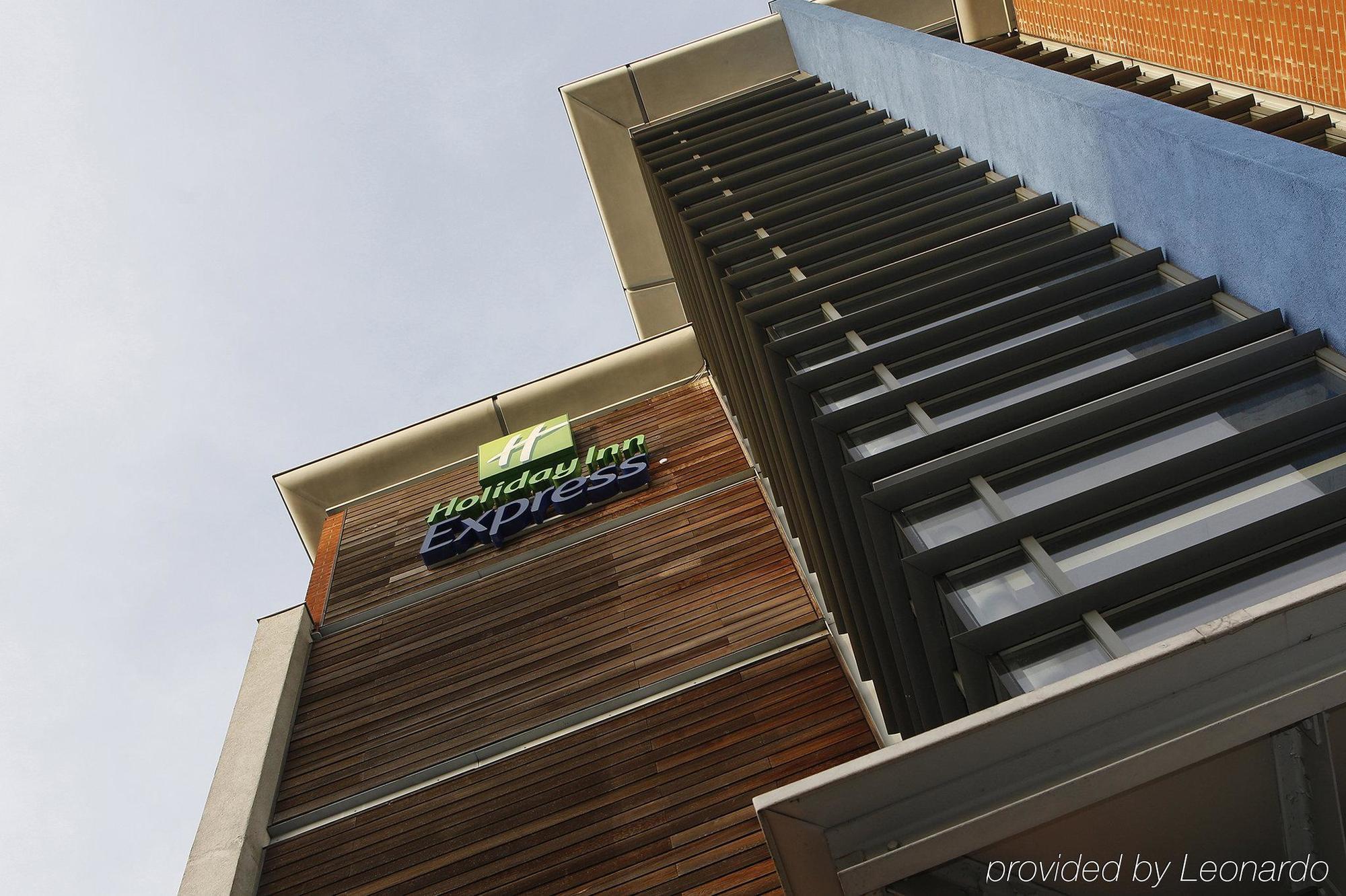 Holiday Inn Express Stevenage, An Ihg Hotel Экстерьер фото